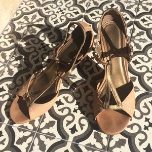 Unisa tan and gold heels, great for dancing!